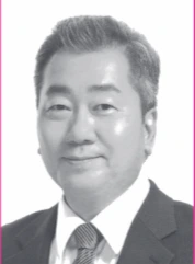 黃希賢 照片